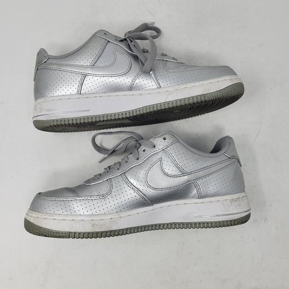 Nike Air Force 1 Low '07 LV8 Metallic Silver Perforated 718152-013 AF1 Olympic - Picture 5 of 11